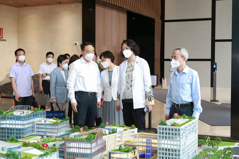 Shanghai Municipal United Front Work Department, Federation of Industry and Commerce leaders visited Jinhe Group