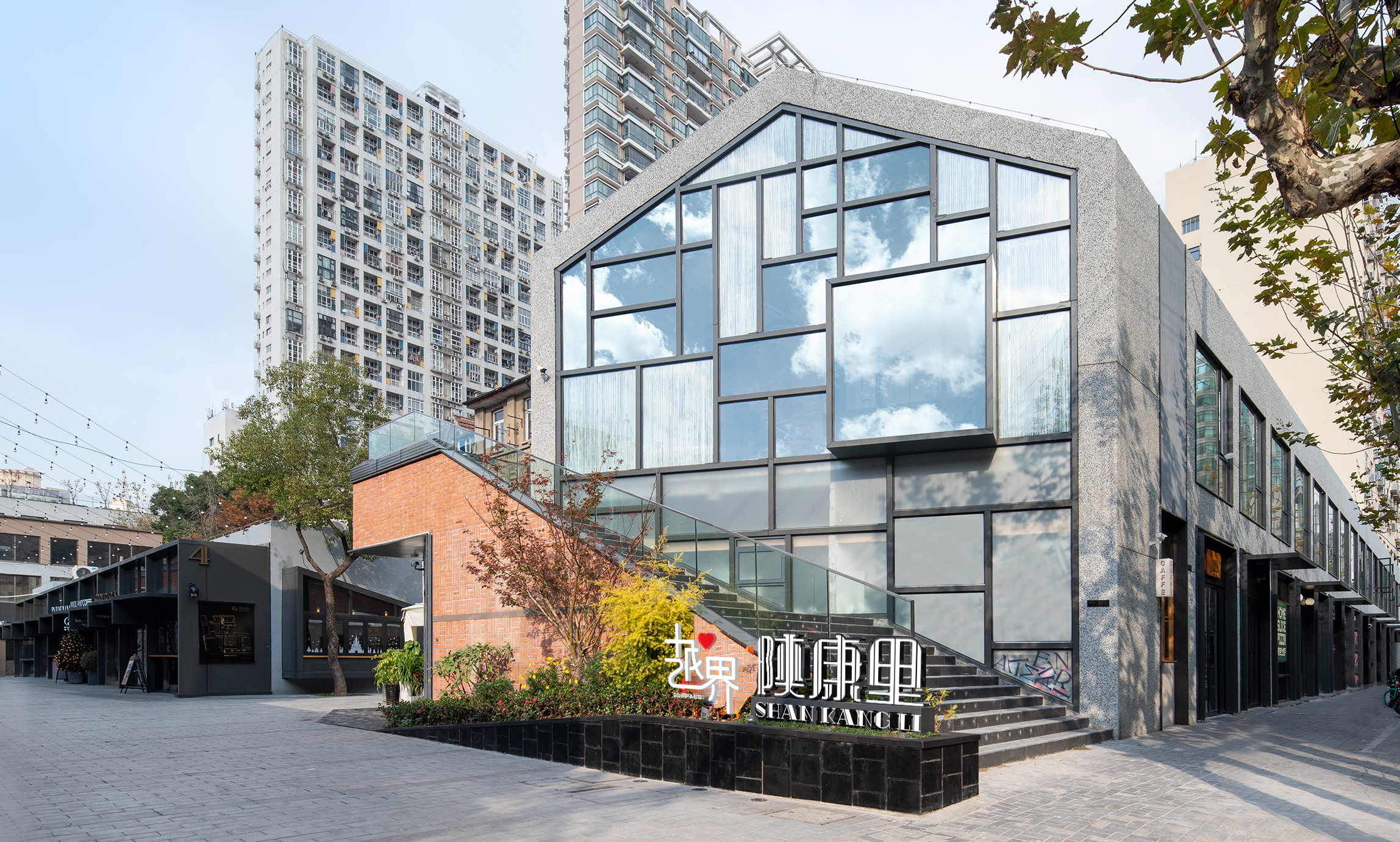 越界陕柯凤助力漯河西路主题商区提升国际影响力